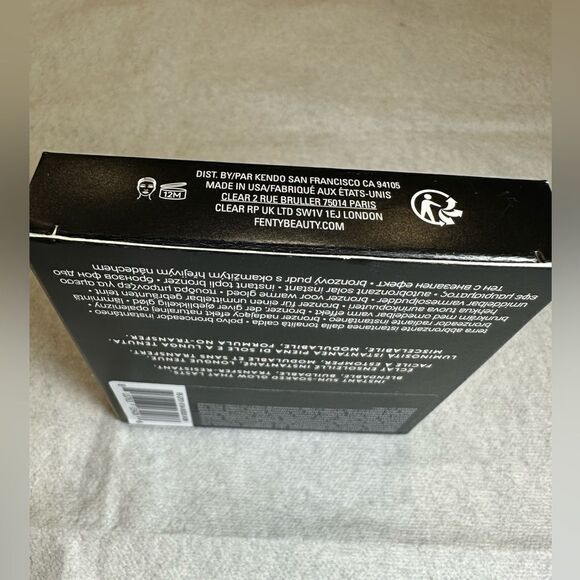 Fenty Beauty by Rihanna Sun Stalk'r Instant Warmth Bronzer Color: Shady Biz - li - Picture 5 of 5